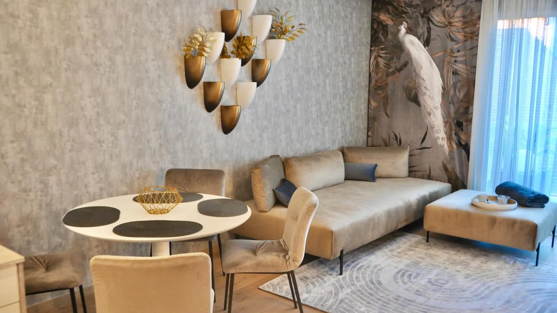Emerald Residence Luxury Apartments Βουδαπέστη 0*,
